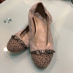 Gently used AGL flat 39